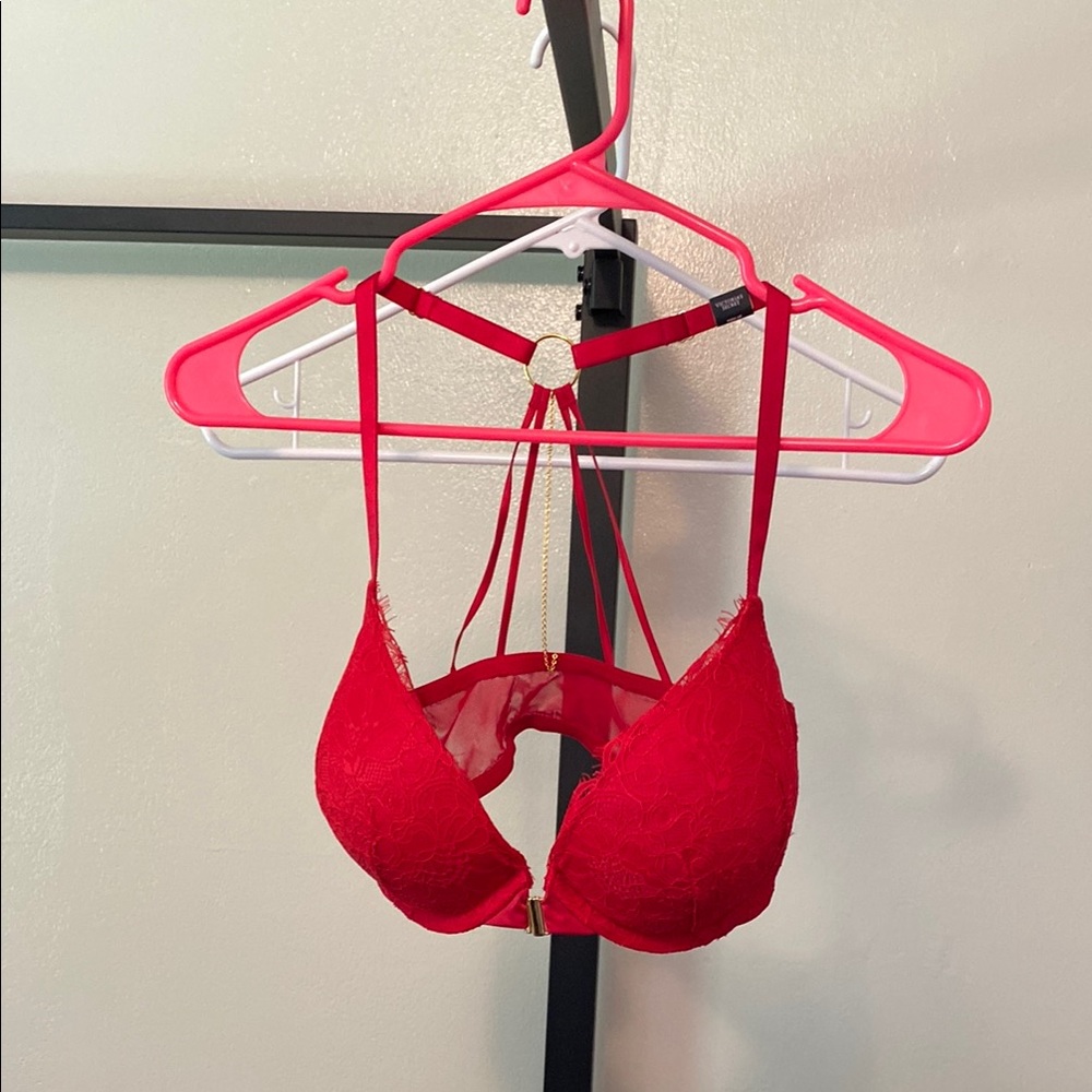 Victoria’s Secret front-close push up bra 34DD NWT